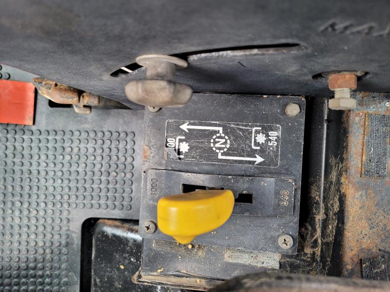 JOHN DEERE 3040-46337734