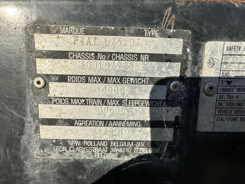 نيو هولاند L75-44987691