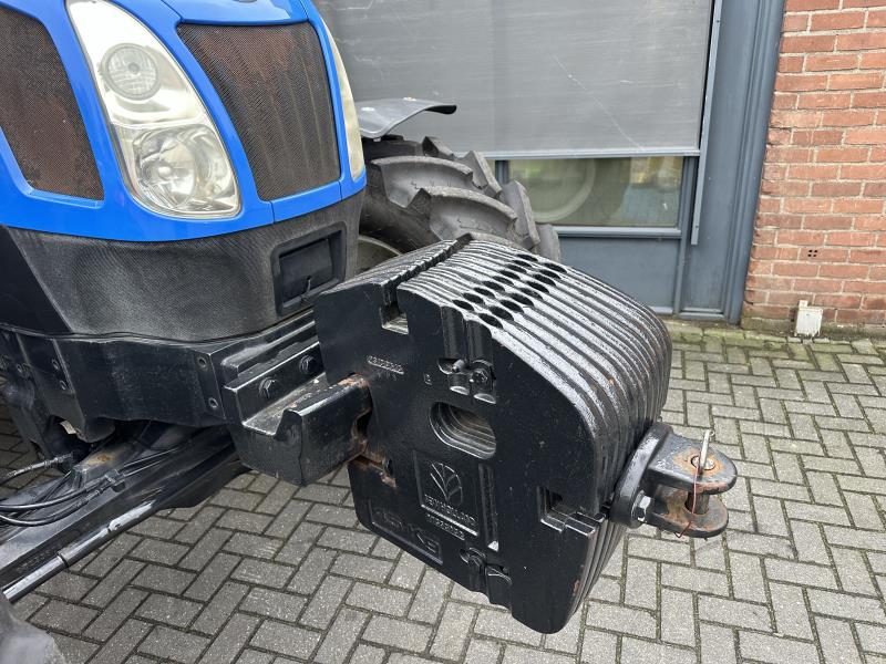 نيو هولاند T6.150-45984252