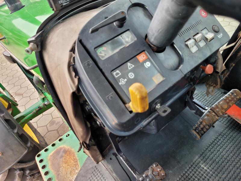 JOHN DEERE 3040-46337729