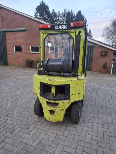 كلارك 2.5-45843047