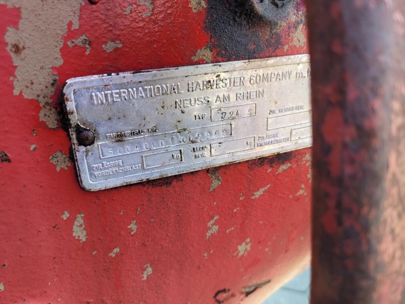 International 724-47917642
