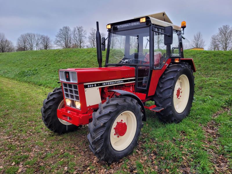 International 844S-44987548