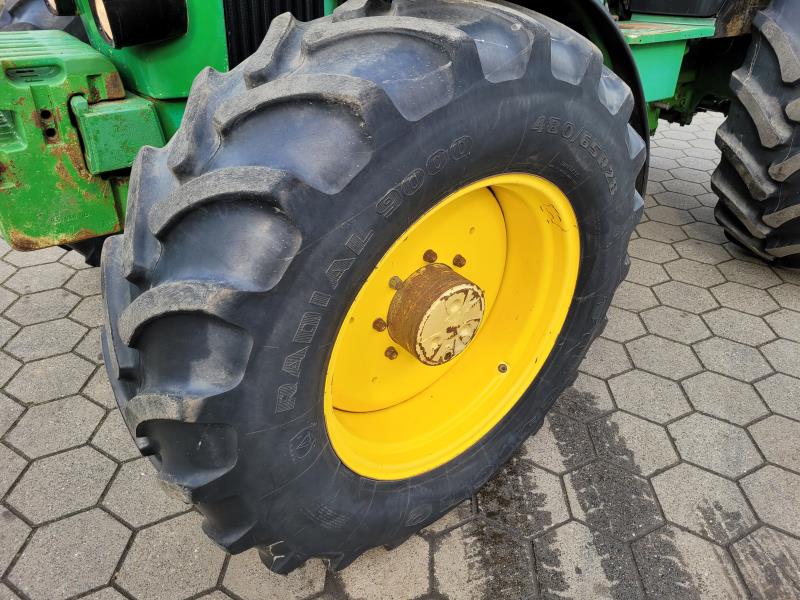 JOHN DEERE 3040-46337696