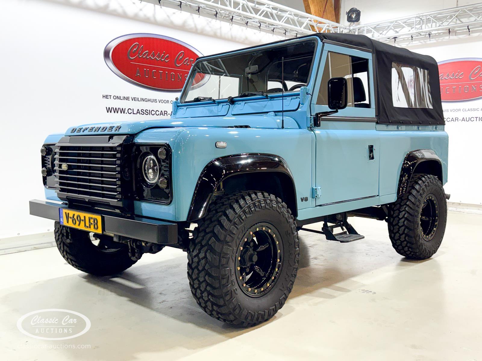 Land Rover Defender 90 1989