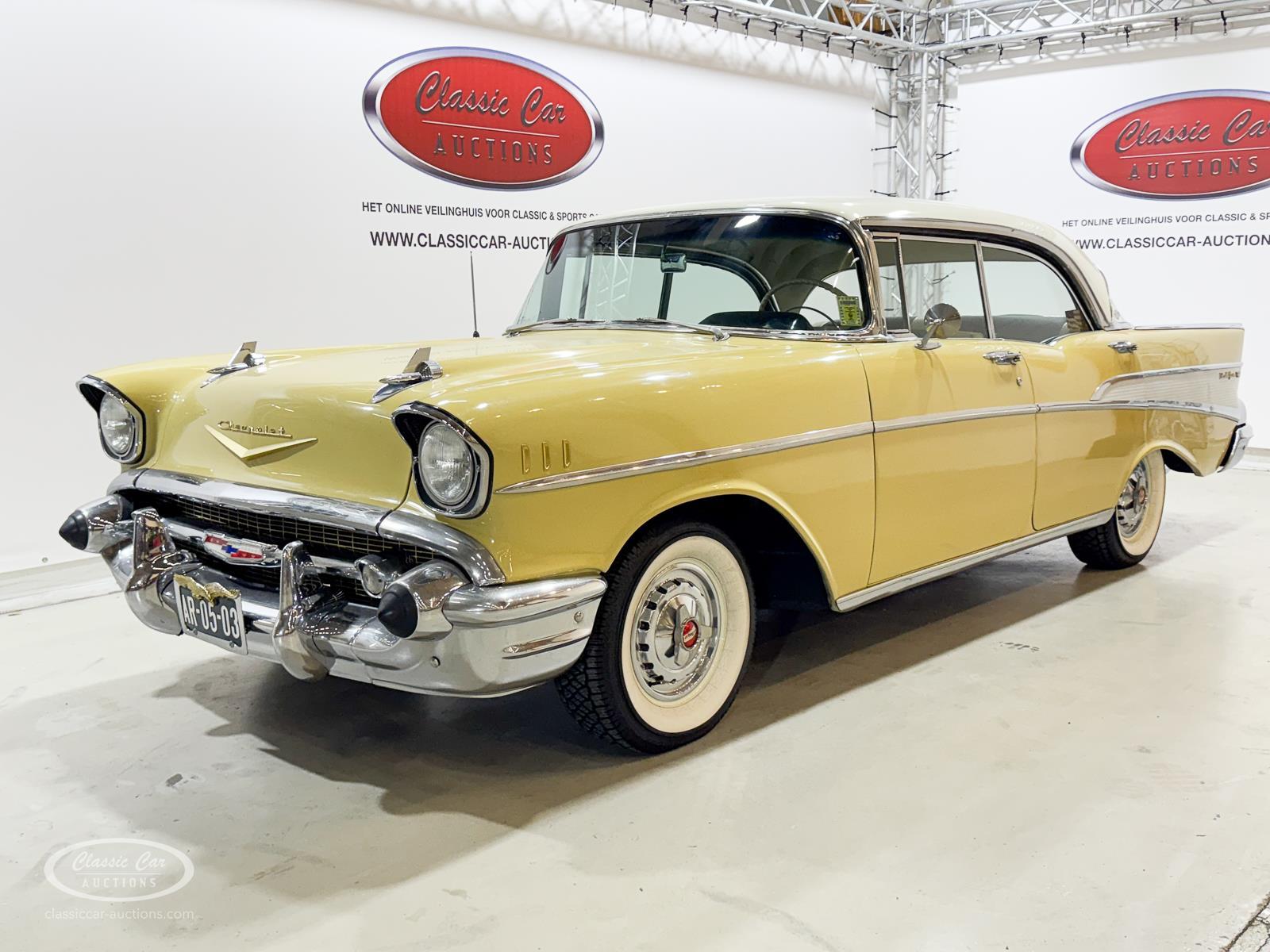 春先取りの Chevrolet Bel-Air 1957 ミニカー