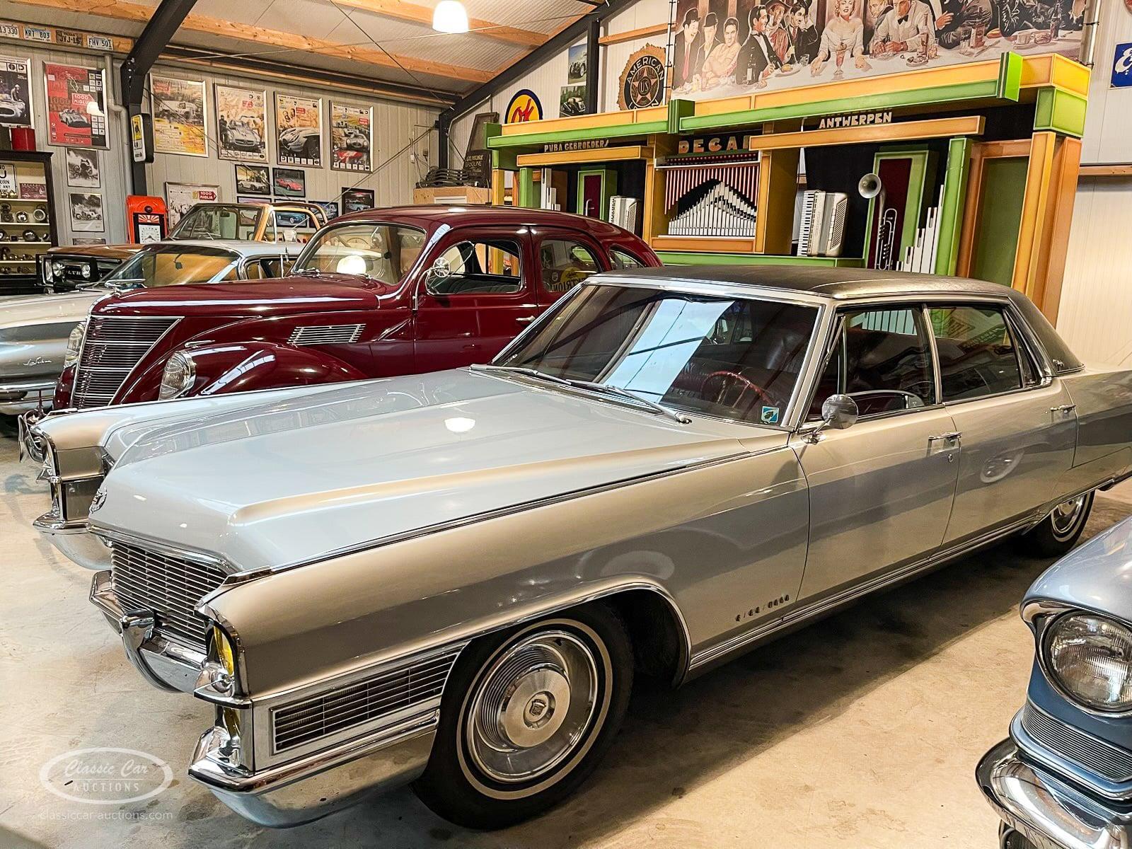 Cadillac Fleetwood Brougham 1965