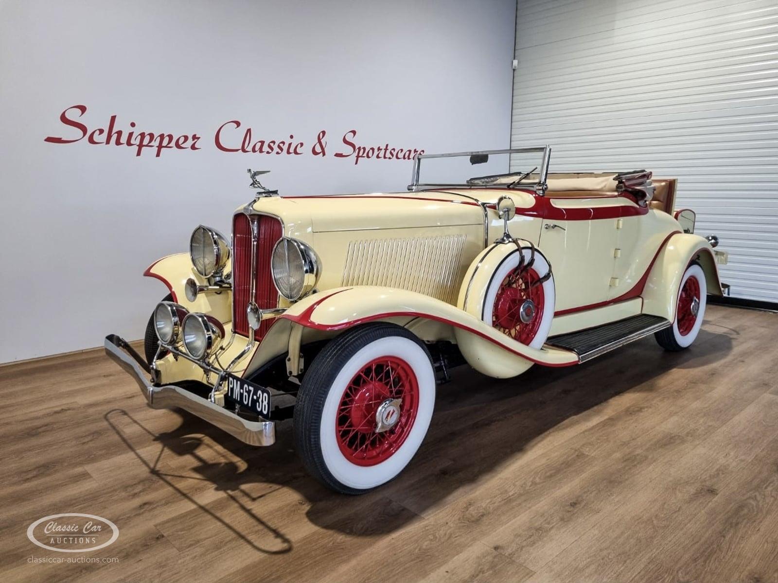 Auburn 8 - 100A Roadster Convertible 1932