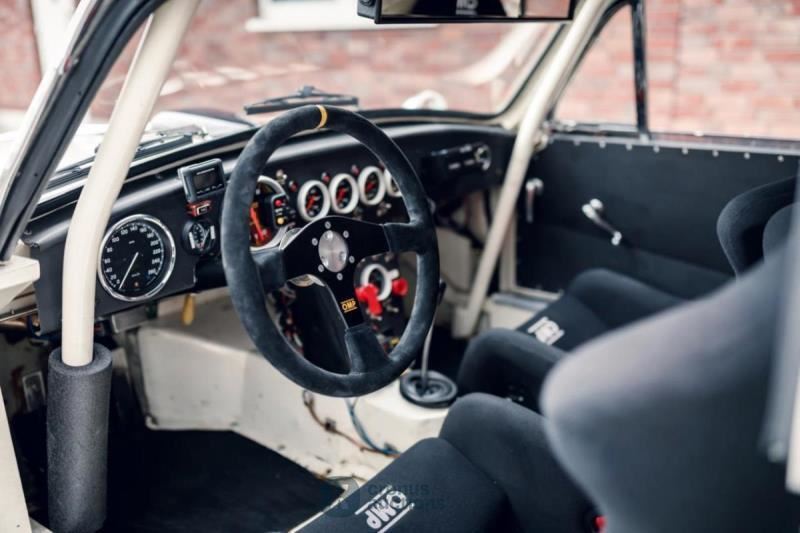 Aston Martin DB2/4