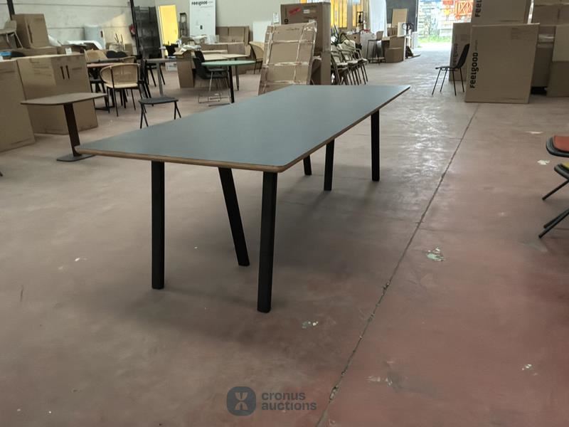 Trestle table