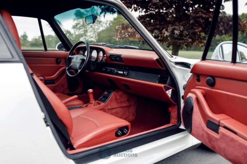 Porsche 911 turbo (993)