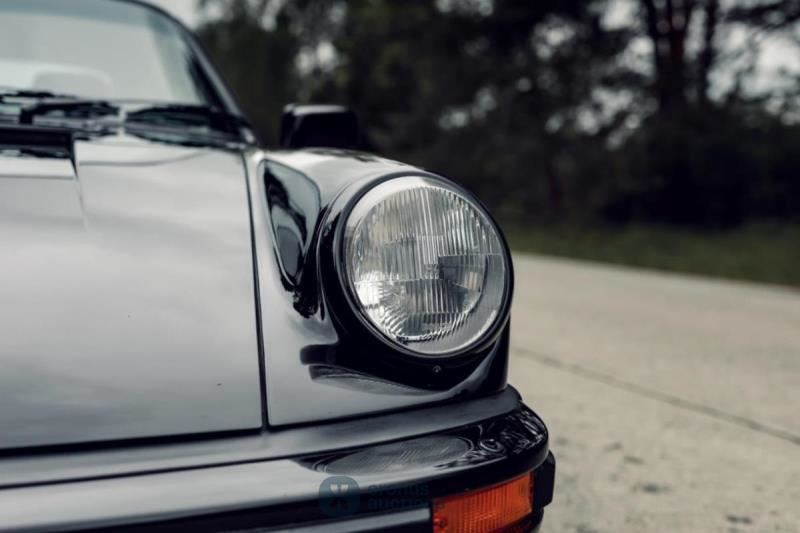 Porsche 911 turbo 3.3 (930)