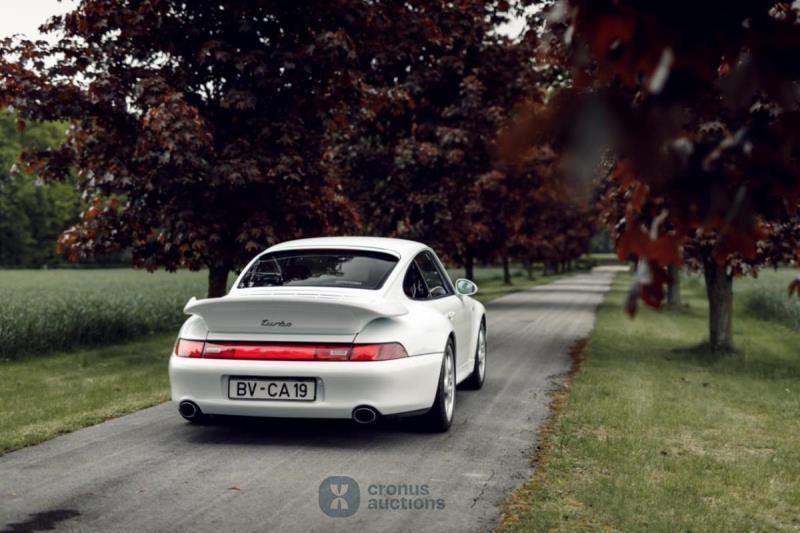 Porsche 911 turbo (993)