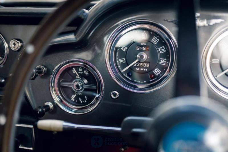 Aston Martin DB 4