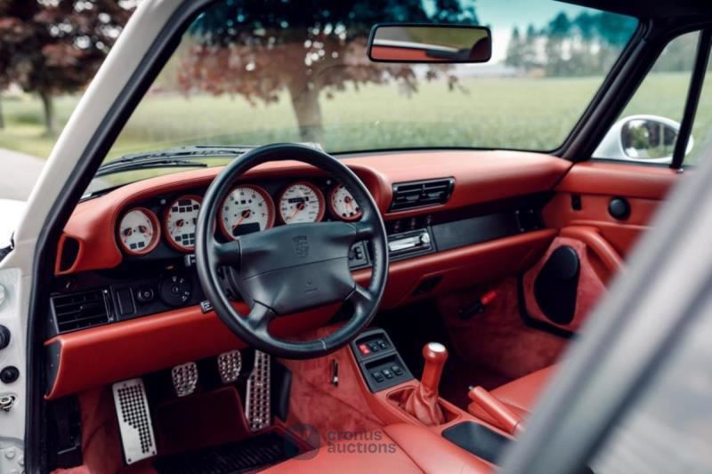 Porsche 911 turbo (993)