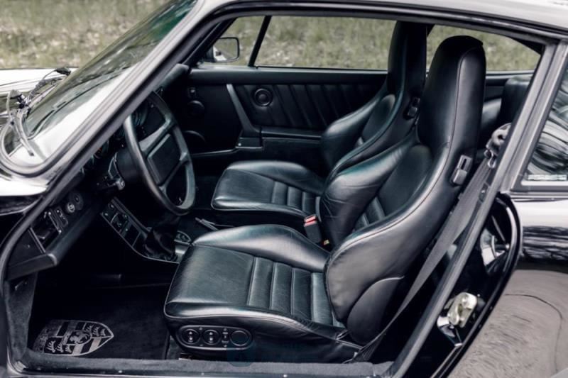 Porsche 911 turbo 3.3 (930)
