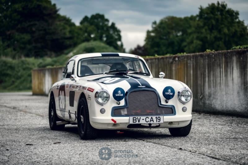 Aston Martin DB2/4