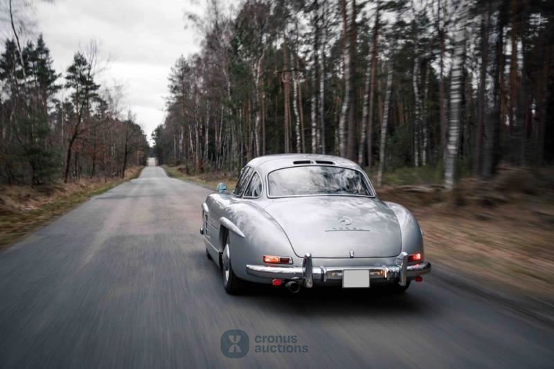 Mercedes-Benz 300 SL