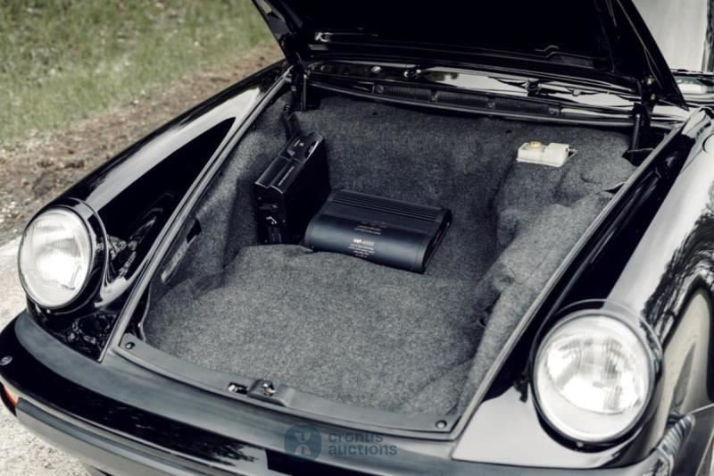 Porsche 911 turbo 3.3 (930)