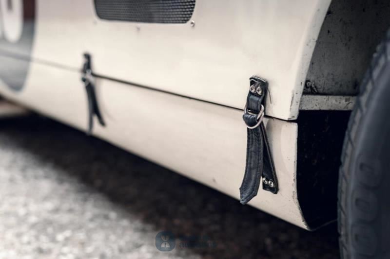Aston Martin DB2/4