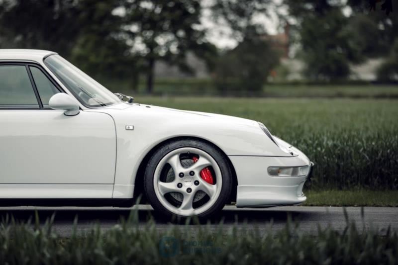 Porsche 911 turbo (993)