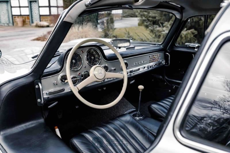 Mercedes-Benz 300 SL
