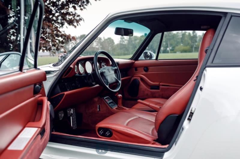 Porsche 911 turbo (993)