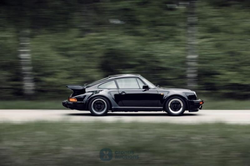 Porsche 911 turbo 3.3 (930)