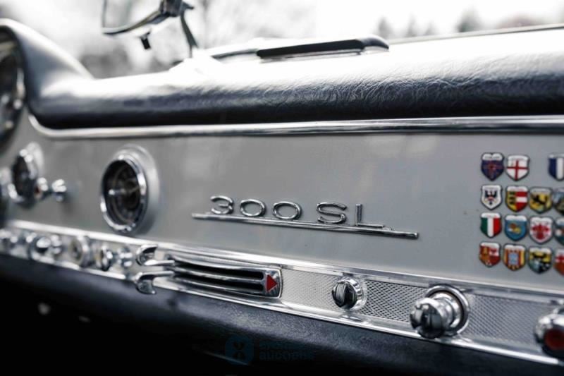 Mercedes-Benz 300 SL