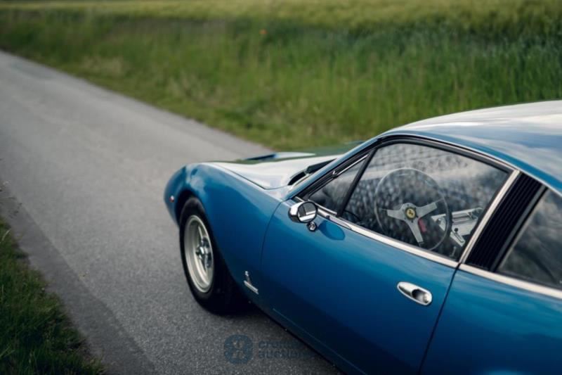 Ferrari 365 GTC/4