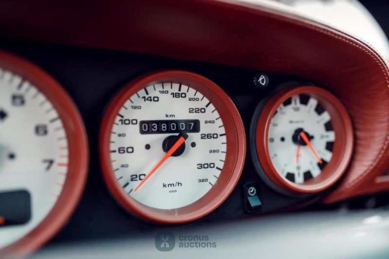 Porsche 911 turbo (993)