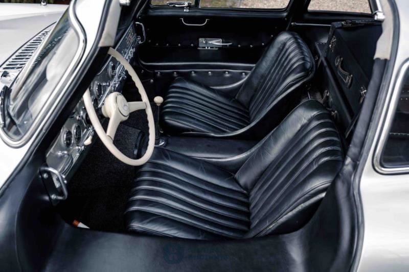 Mercedes-Benz 300 SL