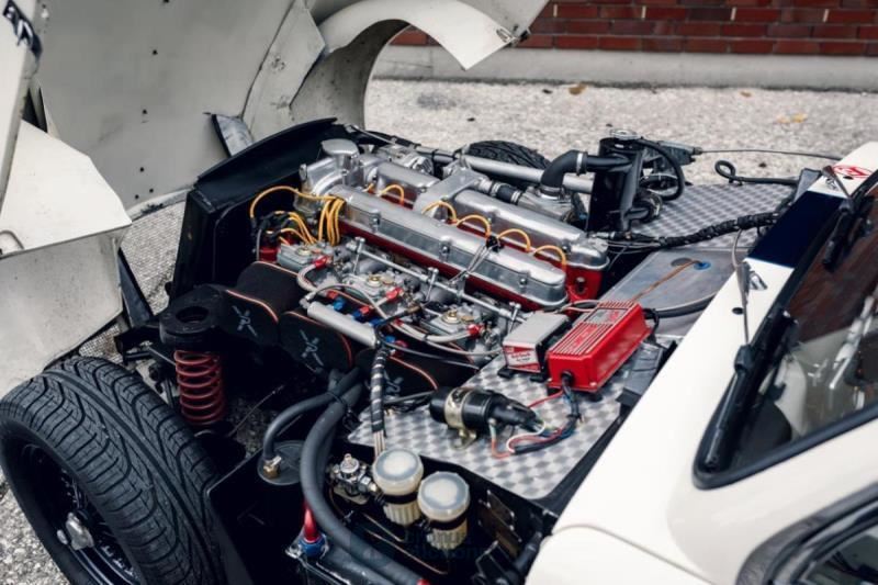 Aston Martin DB2/4