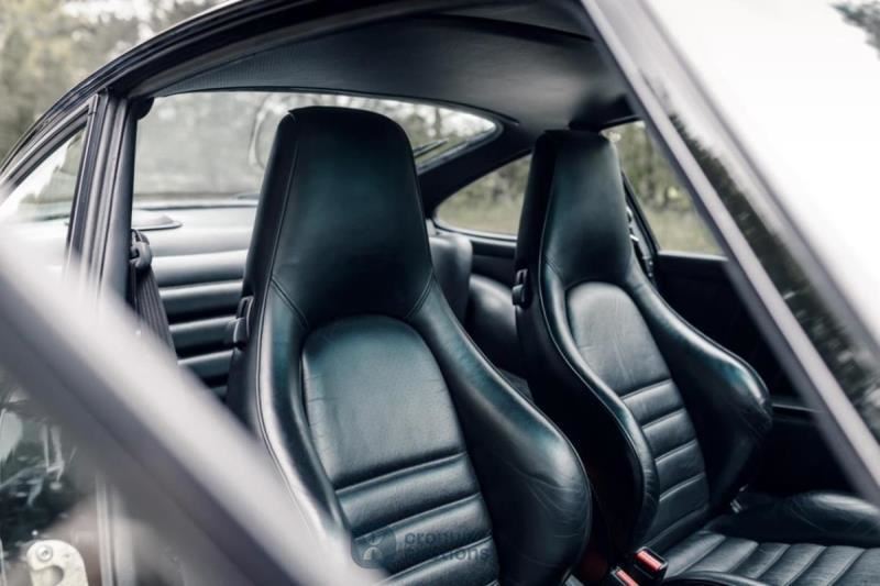 Porsche 911 turbo 3.3 (930)