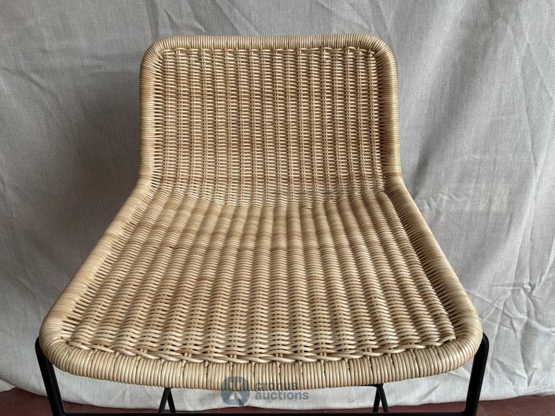 C607 stool