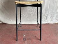 Gorm stool with backrest