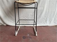 C607 stool