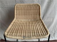 C607 stool