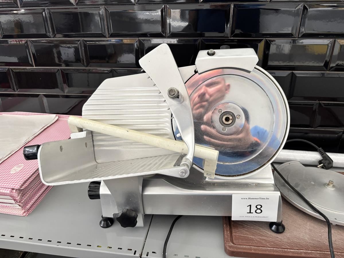 Kaassnijmachine Nn