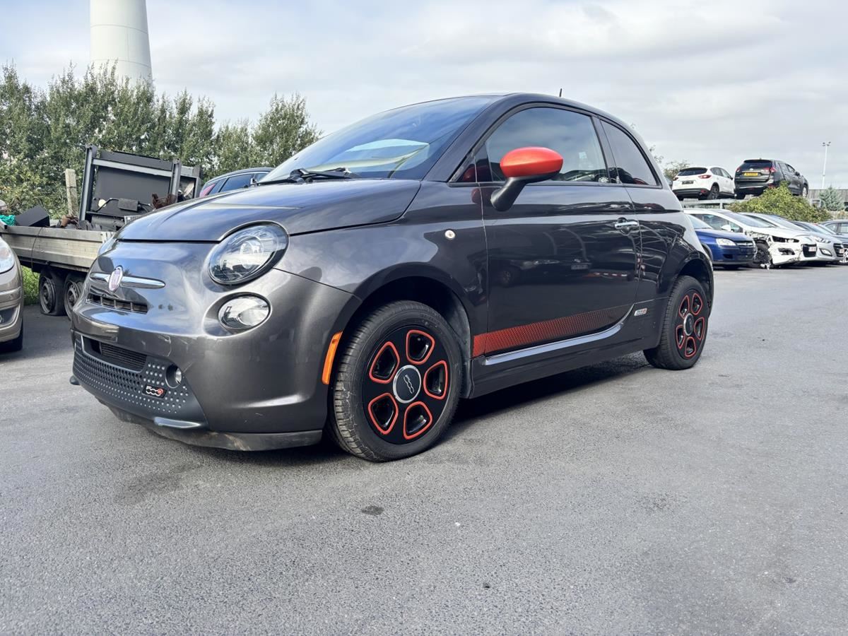 Fiat 500e, 2014