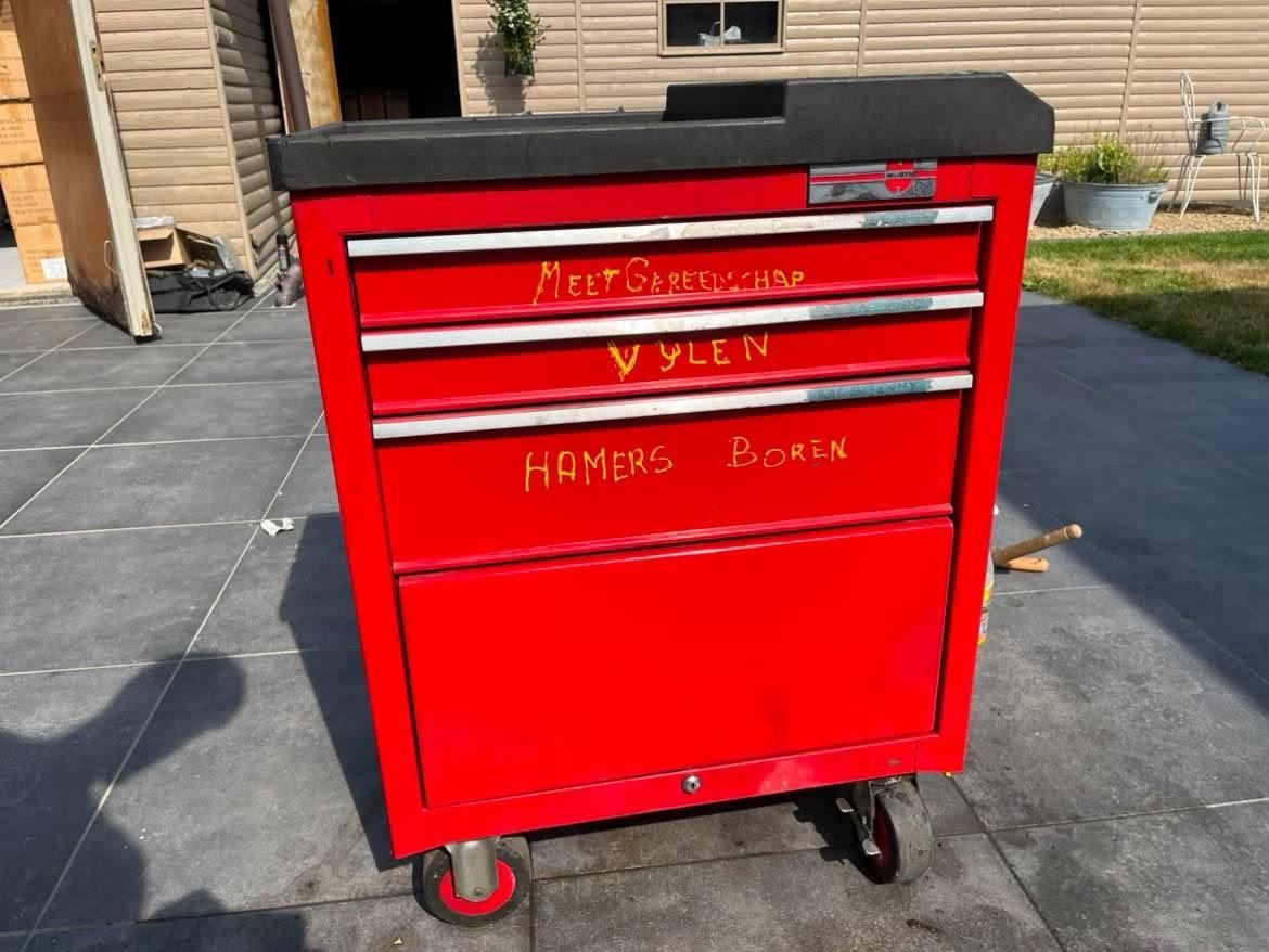 1 Gevulde Verrijdbare Werkkoffer – kavel bij Hammertime