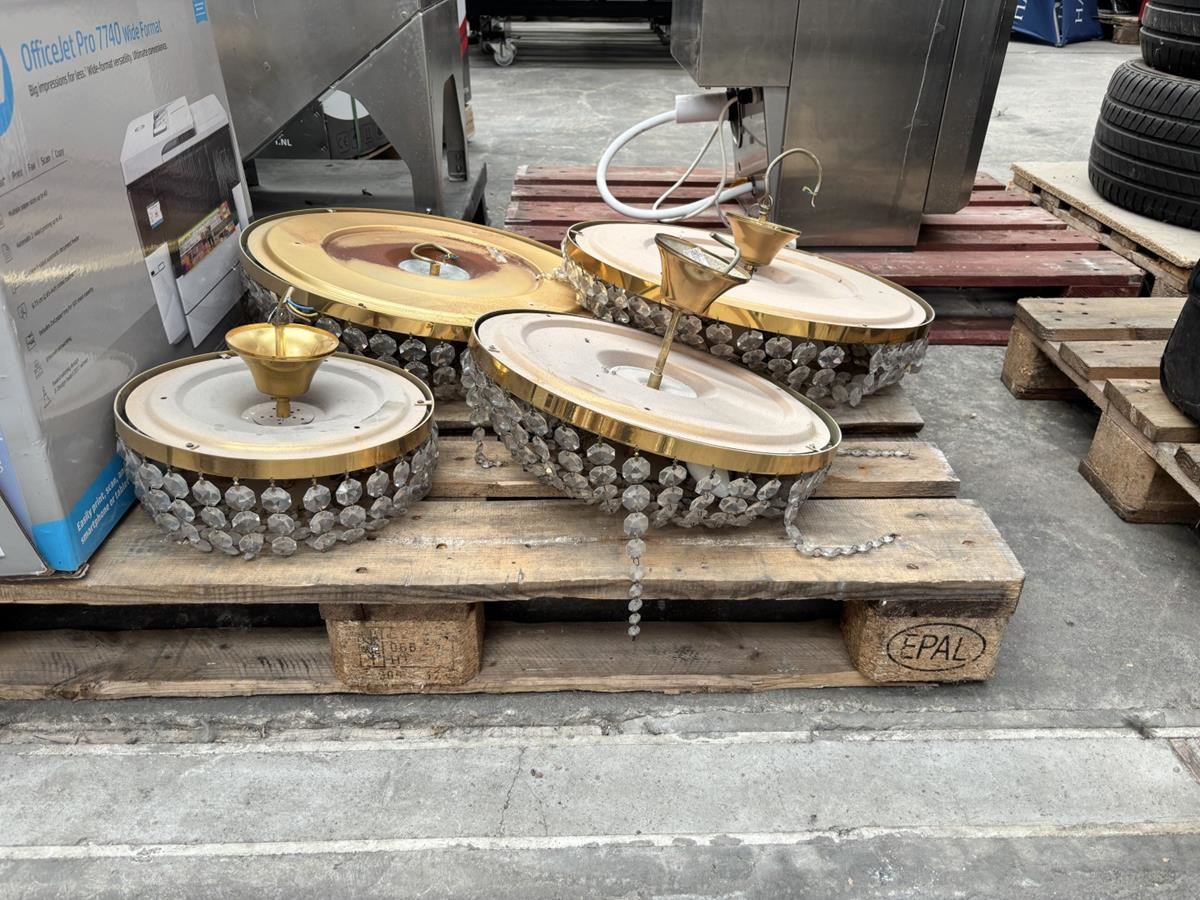 Lot Antieke Kristallusters