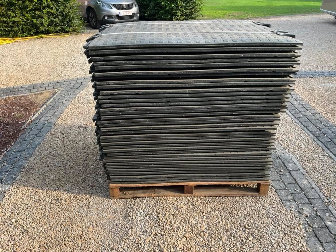 1 Pallet Rubberen Tegels 120x80cm – kavel bij Hammertime