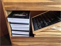 1 Houten Wandrek Met Inhoud – foto 2 – kavel bij Hammertime