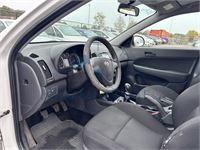 Hyundai I30 1.4i Comfort, 2011 – foto 11 – kavel bij Hammertime