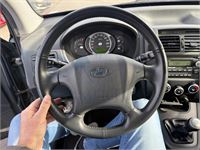 Hyundai Tucson 2.0i 16v 4wd Comfort, 2008 – foto 18 – kavel bij Hammertime