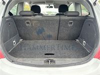 Opel Corsa 1.2i Essentia, 2010 – foto 19 – kavel bij Hammertime