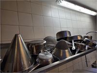 1 Lot Potten En Pannen, Rvs Kookgerei – foto 5 – kavel bij Hammertime