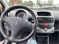 Peugeot 107 1.0i Trendy, 2010 – foto 14 – kavel bij Hammertime