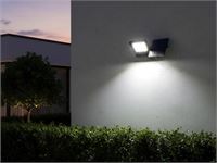 [01121s] Solar 500 Lumen Led Floodlight With Remote Control – foto 4 – kavel bij Hammertime, Puurs
